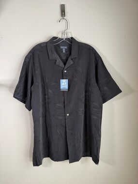 Van Heusen Black Short-Sleeve Camp Collar Shirt
